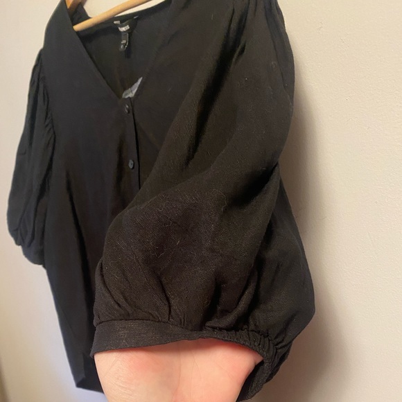 Express | Linen blend button up top with puff sleeves - Picture 7 of 9